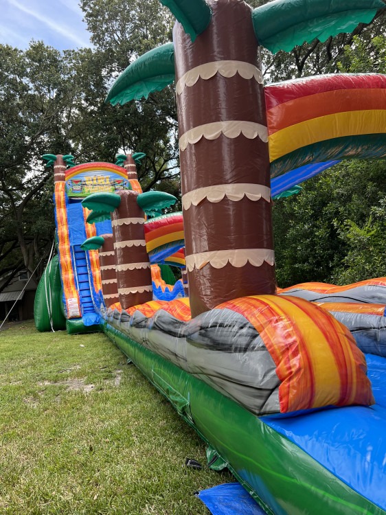 27’ Tiki Plunge Waterslide w/ Slip n Slide Attached